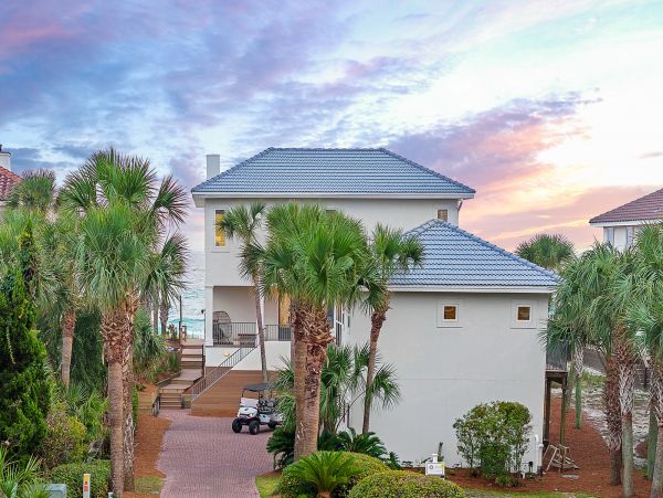 Beach Front Vacation Home Seven Bedroom