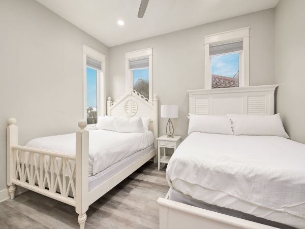 Beach Front Vacation Home Seven Bedroom