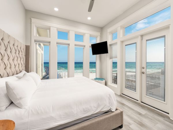 Beach Front Vacation Home Seven Bedroom