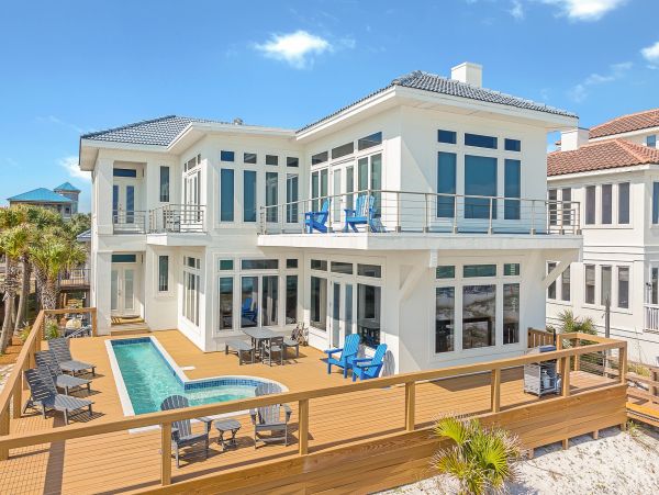 Beach Front Vacation Home Seven Bedroom