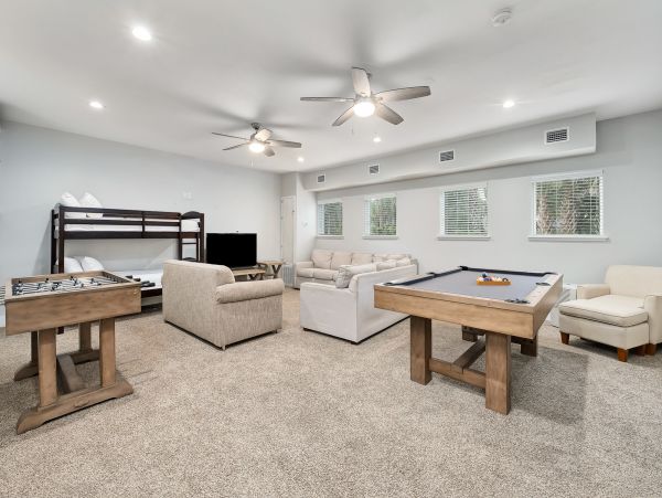 Beach Front Vacation Home Seven Bedroom