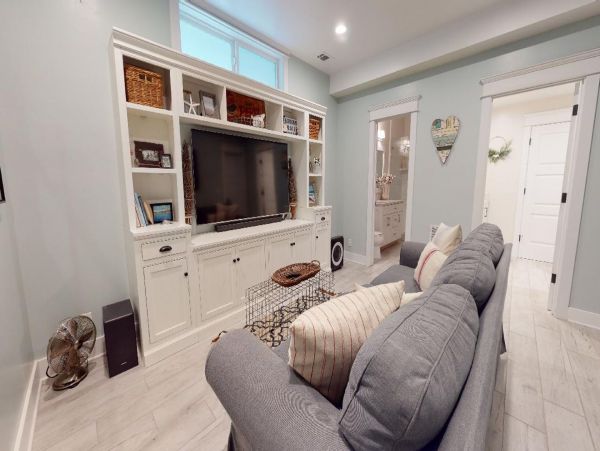 Coronado Vacation Home Four Bedroom Walk to Beach