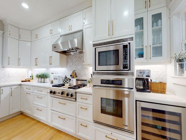 Coronado Vacation Home Four Bedroom Walk to Beach