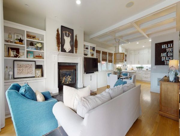 Coronado Vacation Home Four Bedroom Walk to Beach