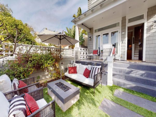 Coronado Vacation Home Four Bedroom Walk to Beach
