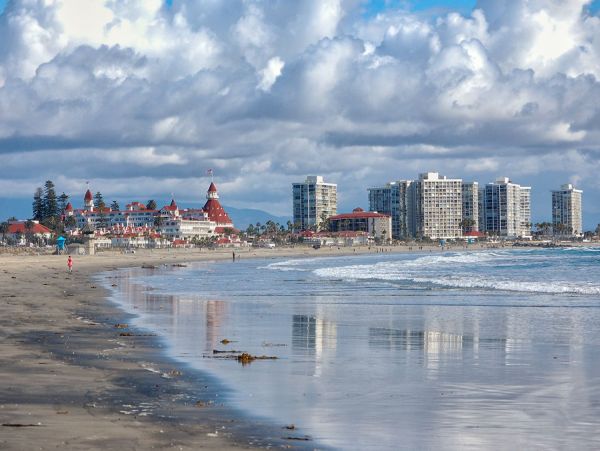 Coronado Vacation Home Four Bedroom Walk to Beach