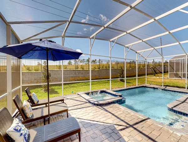 10 BEDROOM PRIVATE POOL HOME WITH RESORT AMENITIES