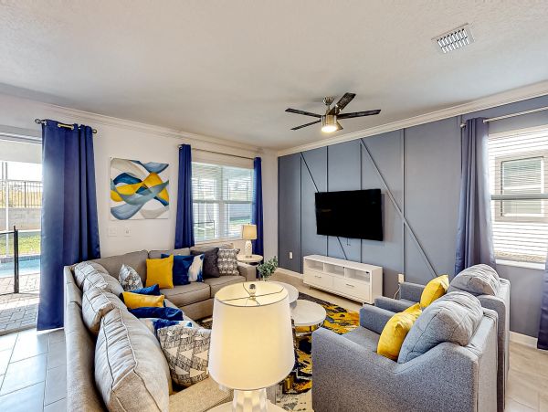 10 BEDROOM PRIVATE POOL HOME WITH RESORT AMENITIES