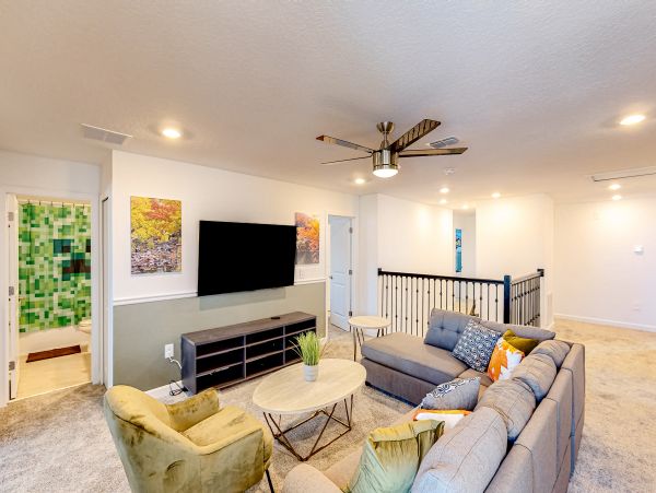 10 BEDROOM PRIVATE POOL HOME WITH RESORT AMENITIES