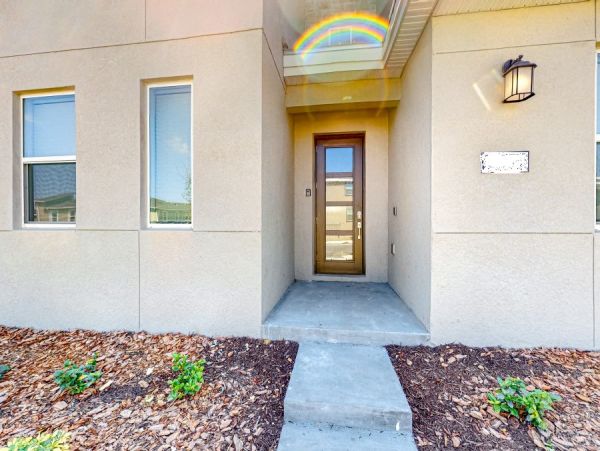 10 BEDROOM PRIVATE POOL HOME WITH RESORT AMENITIES