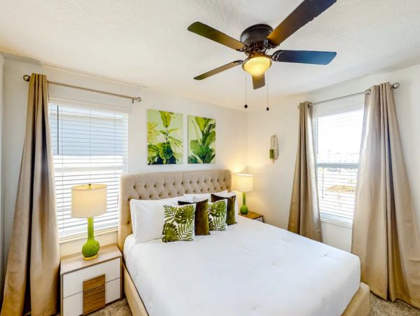 10 BEDROOM PRIVATE POOL HOME WITH RESORT AMENITIES