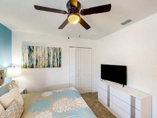 10 BEDROOM PRIVATE POOL HOME WITH RESORT AMENITIES