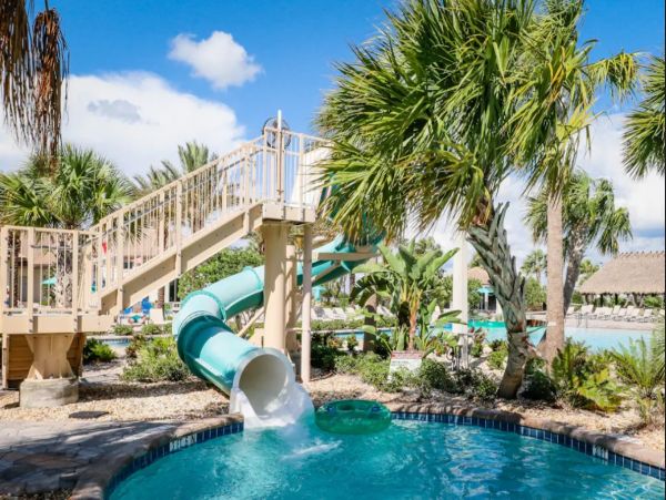 10 BEDROOM PRIVATE POOL HOME WITH RESORT AMENITIES