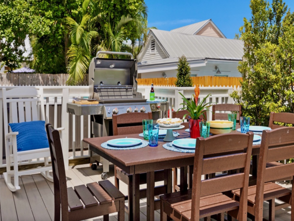 Beautiful Vacation Home with 5 Bedrooms & Private Pool