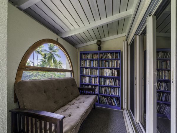 St. Thomas Vacation Condo Two Bedroom Walk to Beach