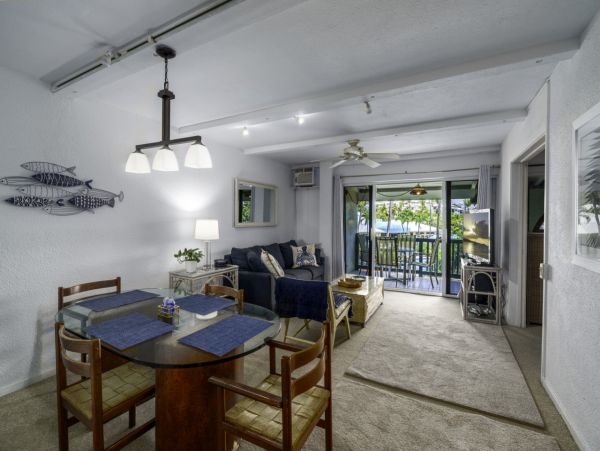 St. Thomas Vacation Condo Two Bedroom Walk to Beach