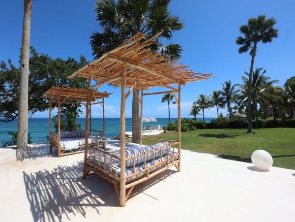 Exclusive Luxury Vacation Villa with 7 Suite Bedrooms