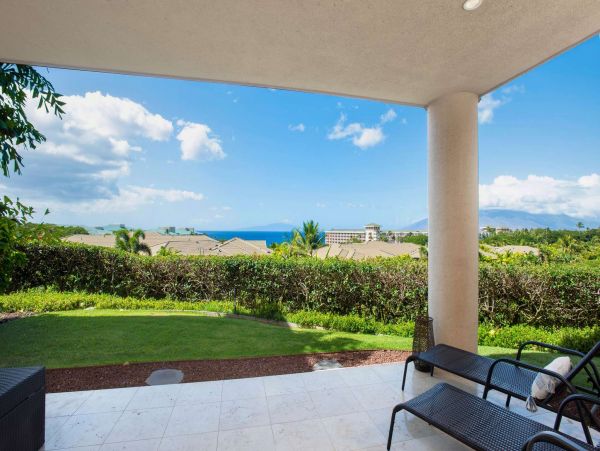 Luxury Wailea Vacation Villa Three Bedroom Walk to Beach