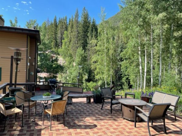 Spacious 6 Bedroom Vacation Condo in Vail
