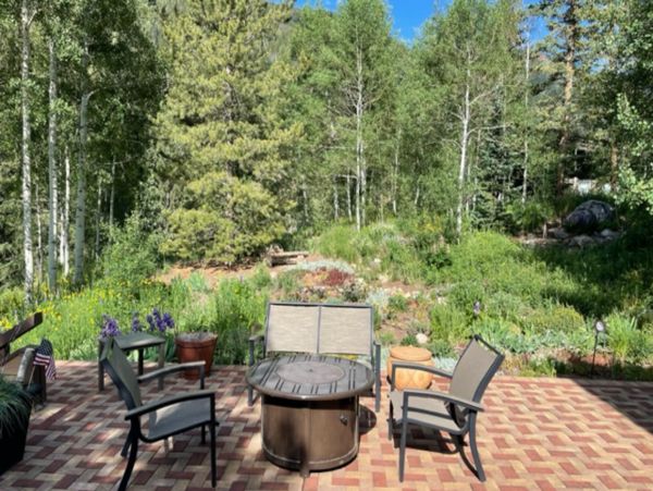 Spacious 6 Bedroom Vacation Condo in Vail