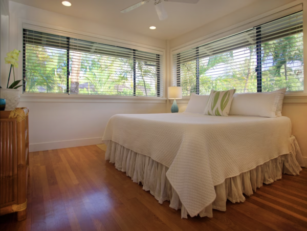 Oceanfront 5,000 sq Ft Vacation Villa Kauai