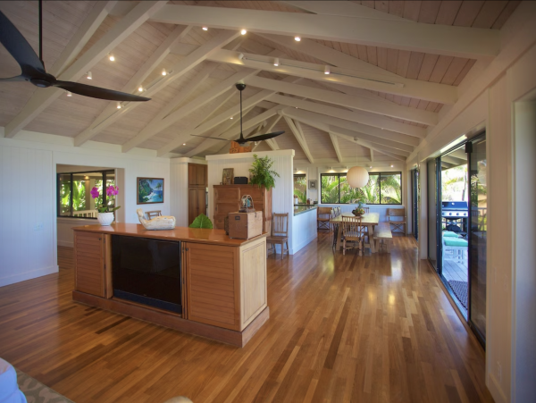 Oceanfront 5,000 sq Ft Vacation Villa Kauai