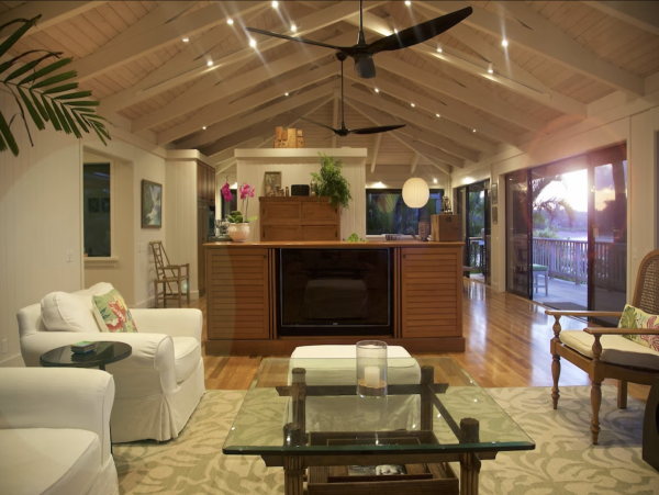Oceanfront 5,000 sq Ft Vacation Villa Kauai