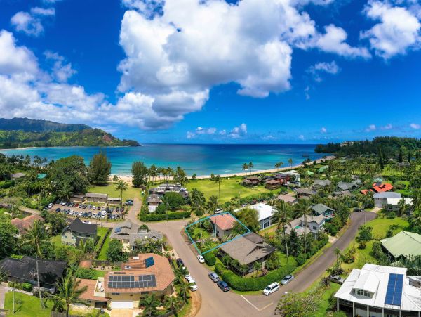 Hanalei Bay View Vacation Home with 5 Bedroom