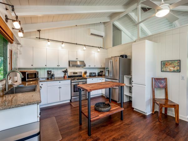 Hanalei Bay View Vacation Home with 5 Bedroom