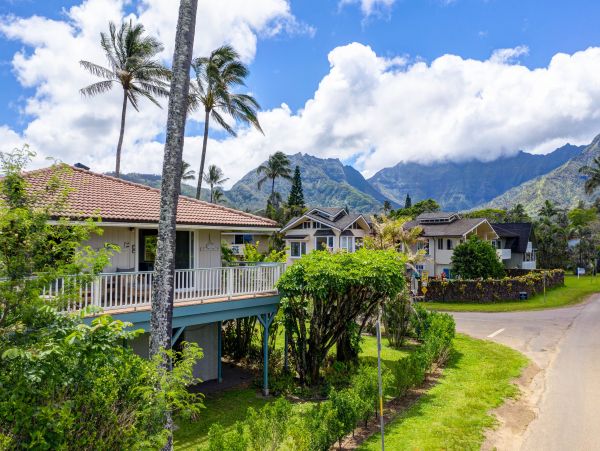 Hanalei Bay View Vacation Home with 5 Bedroom