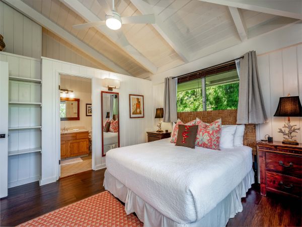 Hanalei Bay View Vacation Home with 5 Bedroom