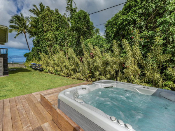 Two Bedroom Oceanfront Stunning Residence