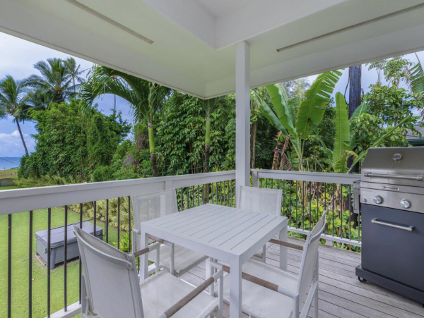 Two Bedroom Oceanfront Stunning Residence