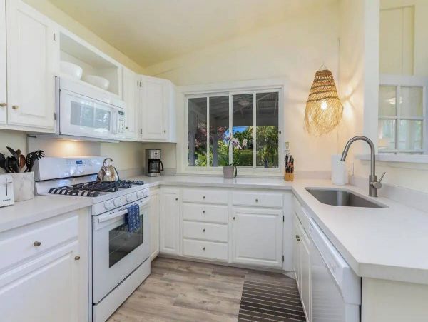 Cozy Plantation Style House in Hanalei
