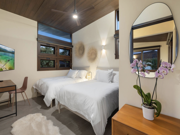 Luxury Kaui Vacation Villa with Private Pool Sleeps 10 Guests
