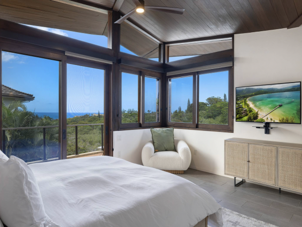 Luxury Kaui Vacation Villa with Private Pool Sleeps 10 Guests