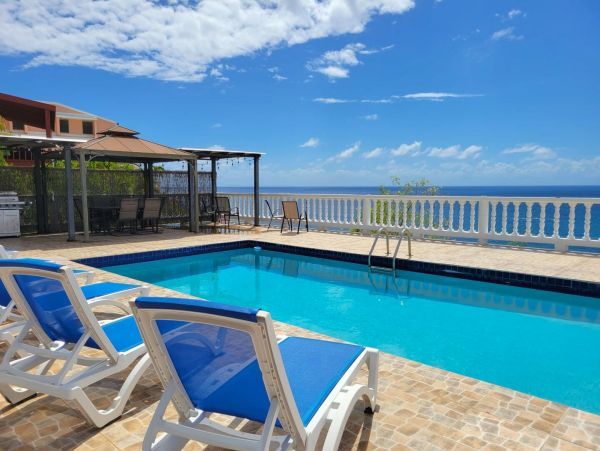 Spacious Villa Facing The Caribbean Sea