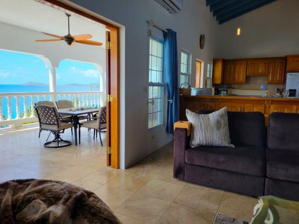 Spacious Villa Facing The Caribbean Sea