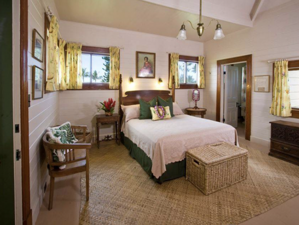 Walk to Beach from this Magnificent Estate Home