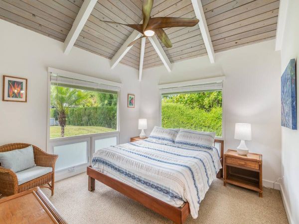 Hanalei Bay Beachfront Vacation Rental - Kauai North Shore Luxury Home