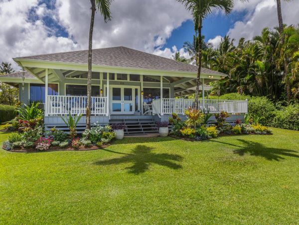 Hanalei Bay Beachfront Vacation Rental - Kauai North Shore Luxury Home