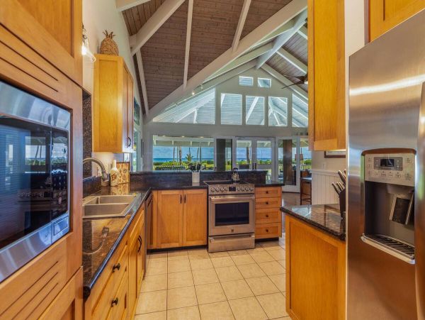 Hanalei Bay Beachfront Vacation Rental - Kauai North Shore Luxury Home