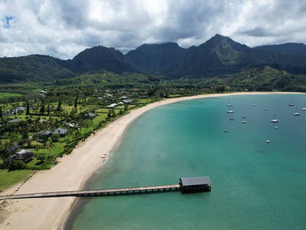 Discover the Charm of Our Renovated 2-Bedroom Cottage in Hanalei Bay