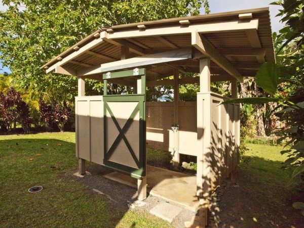 Discover the Charm of Our Renovated 2-Bedroom Cottage in Hanalei Bay