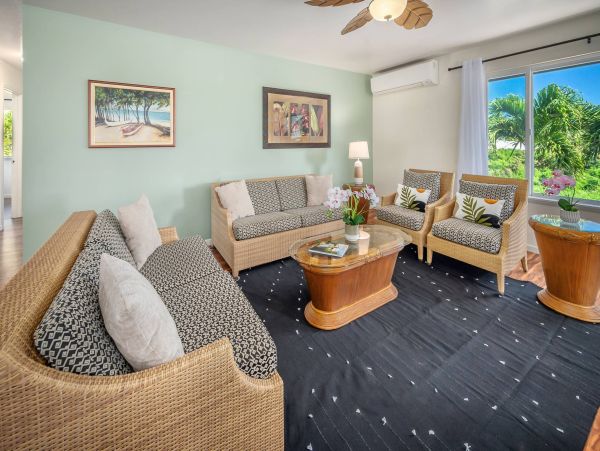 Charming 2-Bedroom Kauai Duplex, Steps to Beach