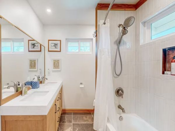 Princeville Two Bedroom  Stunning Vacation Residence