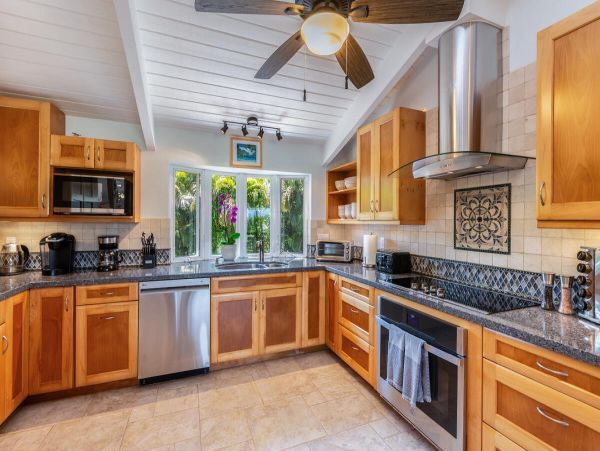 Luxury Princeville Vacation Rentals - Kauai North Shore Vacation Homes