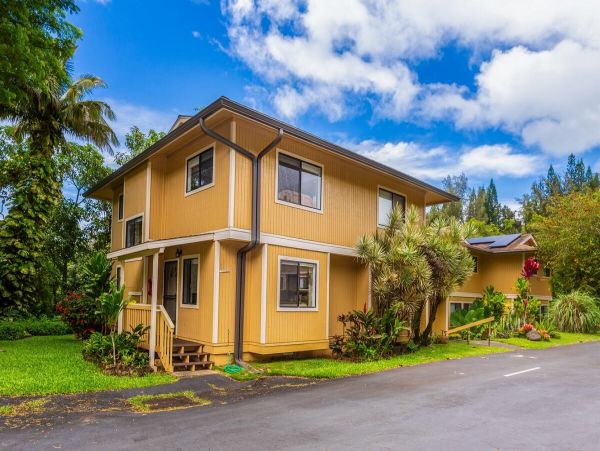 Charming Vacation Rental in Princeville: Your Island Escape
