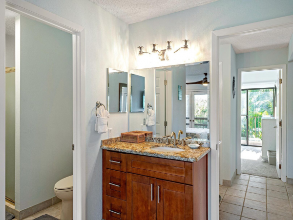 Three Bedroom Luxury Condo Close to the Beach in Wailea