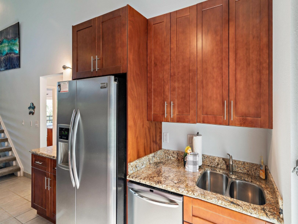 Three Bedroom Luxury Condo Close to the Beach in Wailea